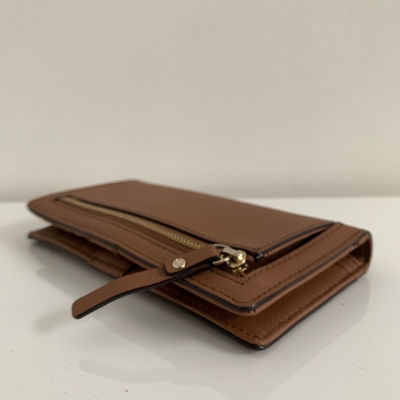 ❌SOLD❌ Kate Spade ♠️ Wallet - Picture 5 of 6